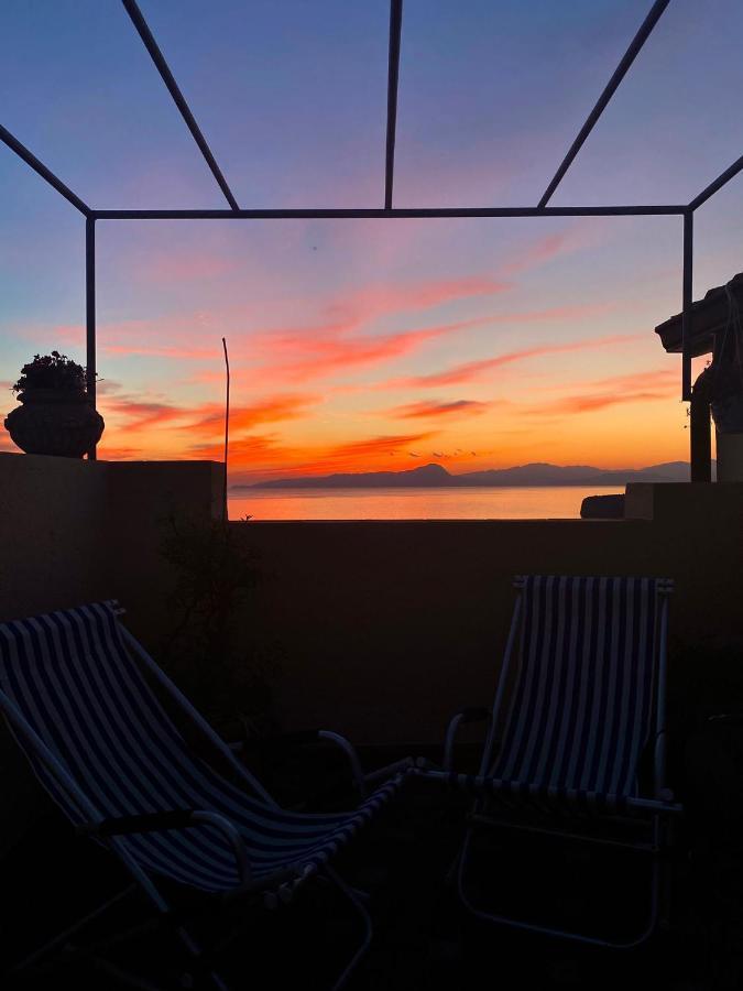 Bed and Breakfast La Casa Nel Borgo Сан-Нікола-Арчелла Екстер'єр фото