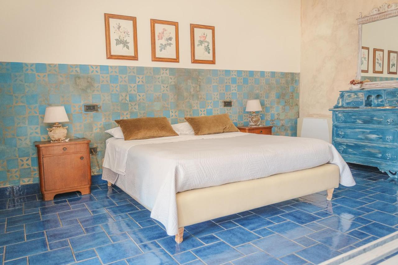 Bed and Breakfast La Casa Nel Borgo Сан-Нікола-Арчелла Екстер'єр фото