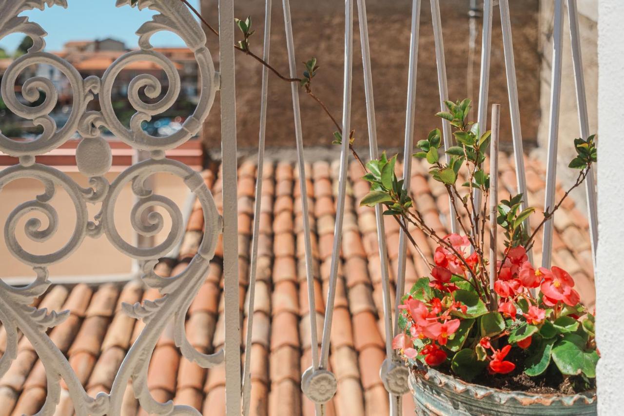 Bed and Breakfast La Casa Nel Borgo Сан-Нікола-Арчелла Екстер'єр фото