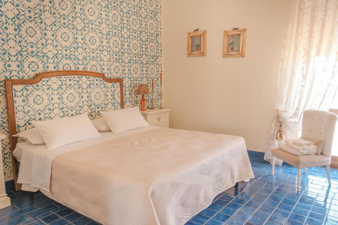 Bed and Breakfast La Casa Nel Borgo Сан-Нікола-Арчелла Екстер'єр фото