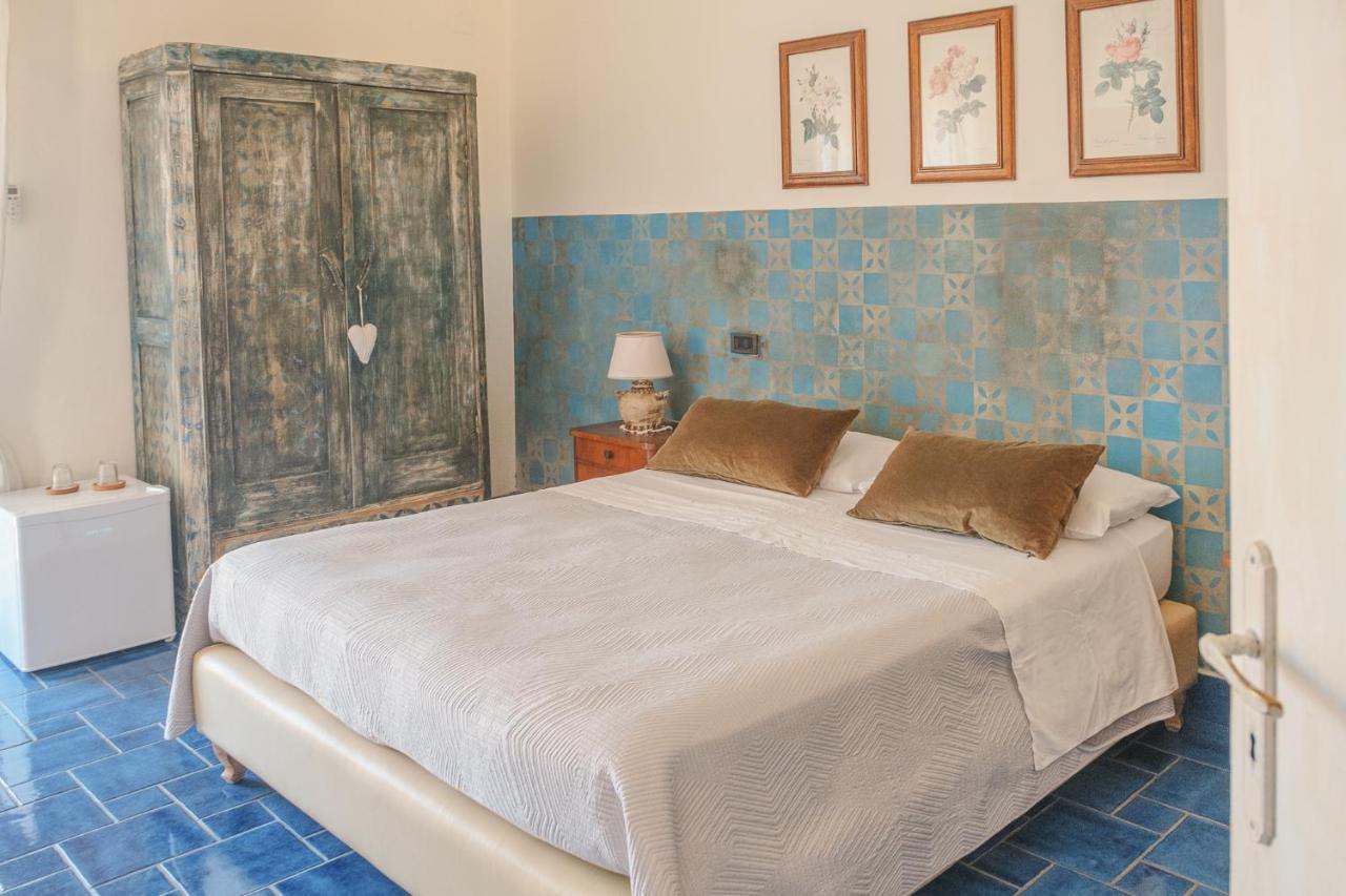 Bed and Breakfast La Casa Nel Borgo Сан-Нікола-Арчелла Екстер'єр фото
